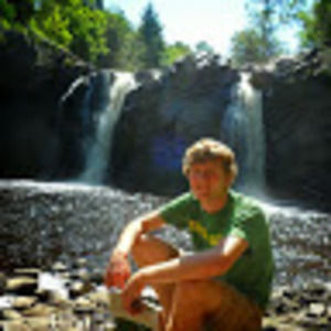 Meet your Posher, Avery